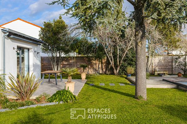 Maison familiale à Lagord dans un écrin de verdure avec piscine