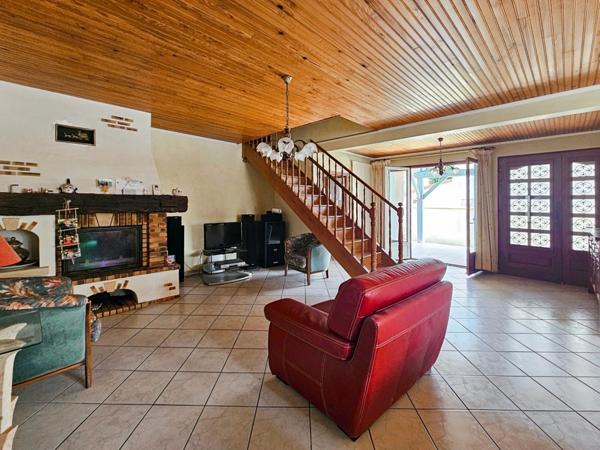 maison à vendre 4 pièces TARBES (65)avec piscine et double garage