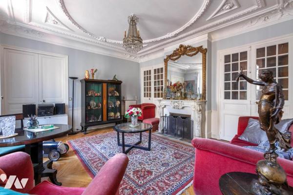 PARIS 6E – LUXEMBOURG -  EXCLUSIVITE - Appartement de réception - Idéal professions libérales