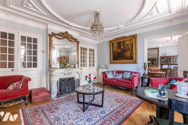 PARIS 6E – LUXEMBOURG -  EXCLUSIVITE - Appartement de réception - Idéal professions libérales