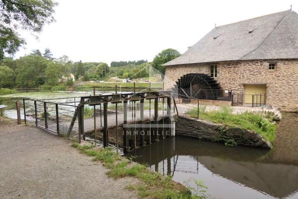 Terrain viabilisé  343 m2  à GUICHEN ( secteur sud-ouest)