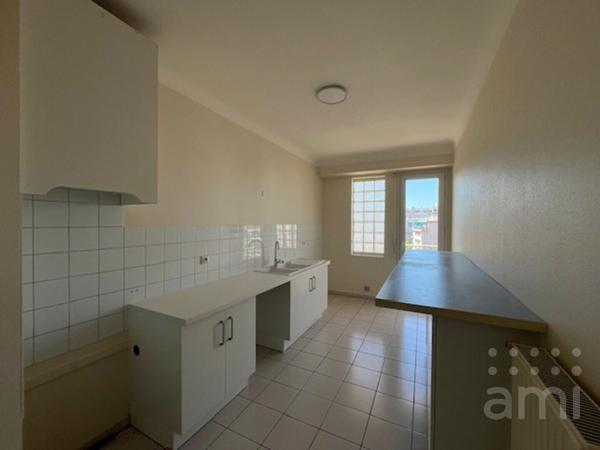 Appartement Bordeaux 4 pièce(s) 112.7 m2