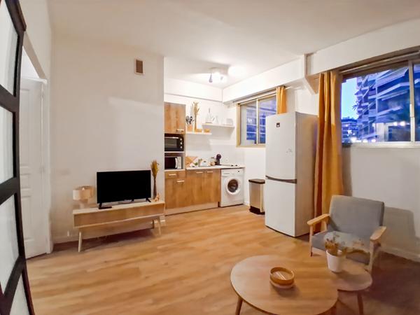 Appartement Le Cannet 1 pièce, meublé, lycée Carnot, bus commerces