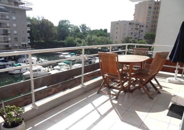 Magnifique 3 pièces à Marina Parc avec cave, parking et garage