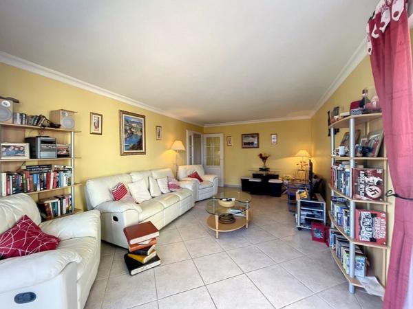 Magnifique 3 pièces à Marina Parc avec cave, parking et garage