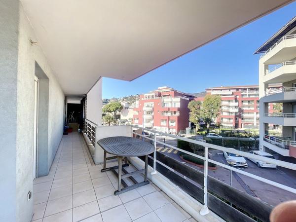 Magnifique 3 pièces à Marina Parc avec cave, parking et garage