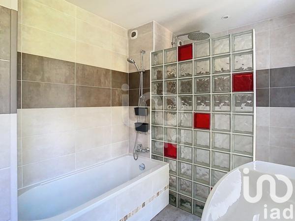 Apartment for sale 3 rooms 63 m² La Roquette-sur-Siagne