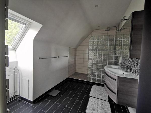 maison située dans le centre de Combourg