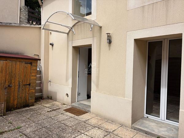 Maison Le Mesnil Le Roi 3 pièce(s) 45 m2 232 000 € **  - Référence  4724