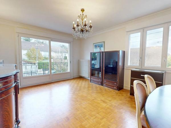 GAGNY, maison familiale de 130m², 9 pièces