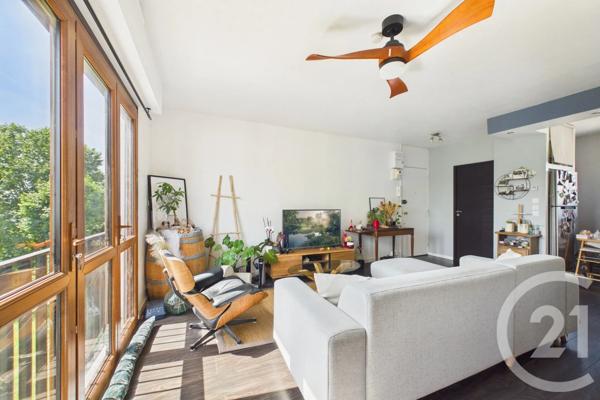Appartement T3 à vendre  3 pièces - 69,96 m 2   BRUGES  - 33