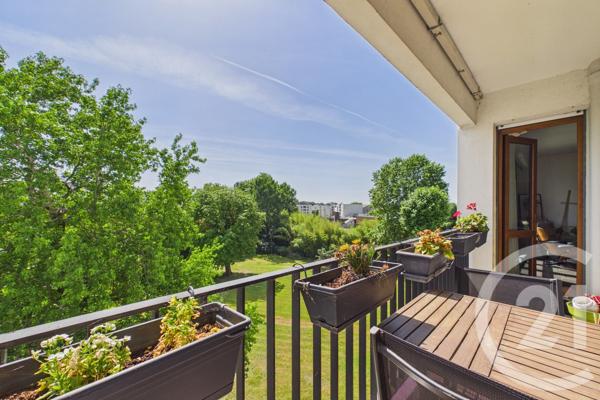 Appartement T3 à vendre  3 pièces - 69,96 m 2   BRUGES  - 33