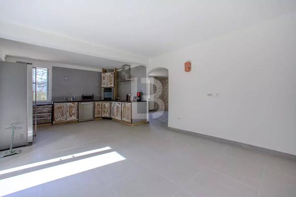 Mas en pierre des années 20, à vendre à Mougins