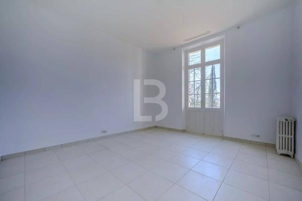 Mas en pierre des années 20, à vendre à Mougins