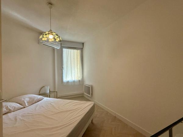 Appartement à vendre 2 pièces CARCASSONNE (11) 49m2 avec balcon place parking résidence piscine