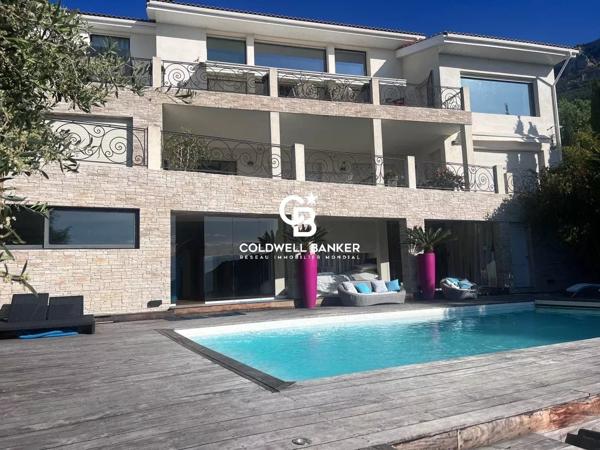 Propriété 17 pièces à vendre Èze - 06360 / Réf: 86518395