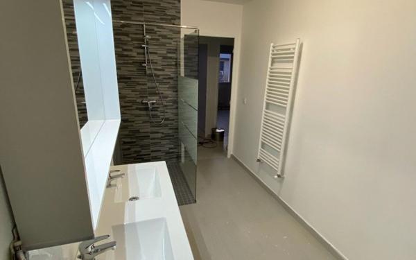 Maison à louer    5 pièces •  Ormes