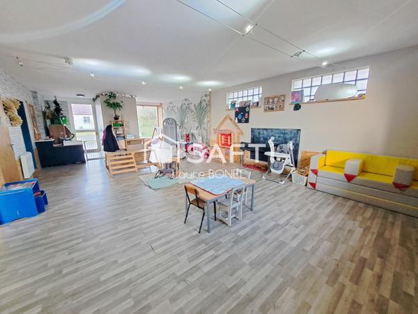 Ensemble immobilier : maison appartement local