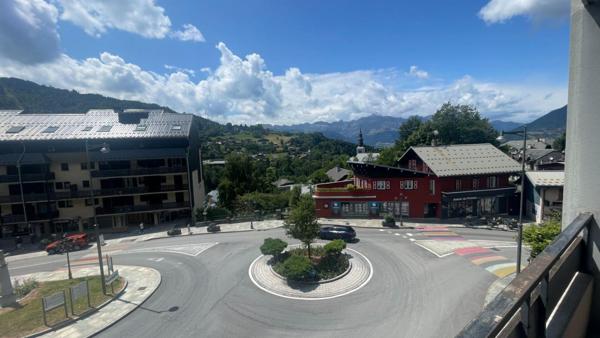 Centre de Saint-Gervais Mont-Blanc. Agréable 2 pièces avec balcon et vue panoramique