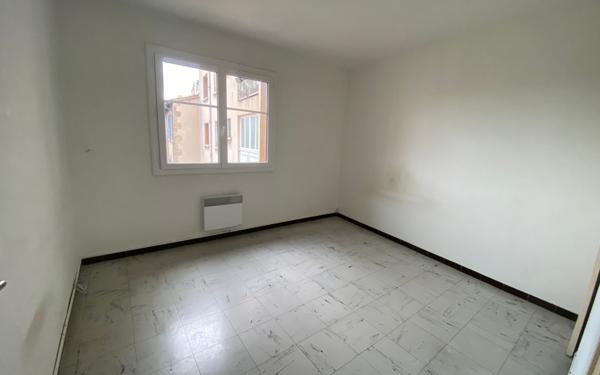 Appartement à vendre    4 pièces • 74,86 m2 Salon-de-Provence