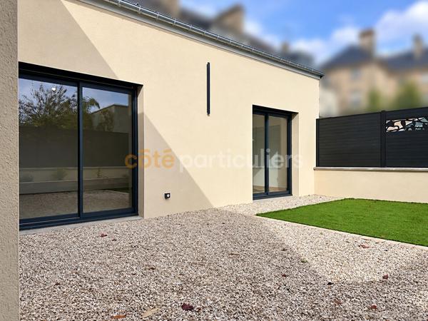 Vente
                Maison91 m² - 4 Pièces -
                    SAINT LO (50000)