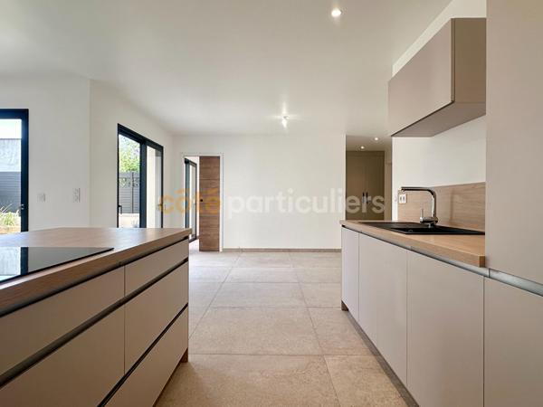 Vente
                Maison91 m² - 4 Pièces -
                    SAINT LO (50000)