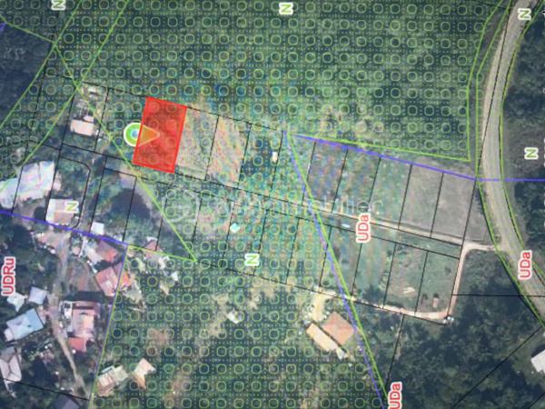 Terrain de loisirs de 1 004 m²