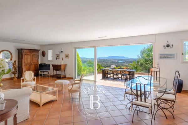 Bandol, Villa 5 Chambres -  186 m² à vendre