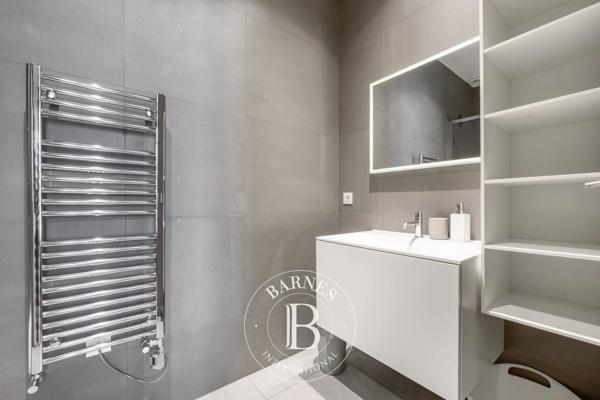 Paris 8ème, Appartement  58 m² à vendre