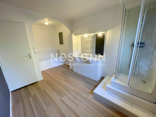 CHAUMONT EN VEXIN maison individuelle de 123 m² / salon séjour de 60 m² / 3 chambres / garage