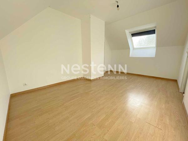 CHAUMONT EN VEXIN maison individuelle de 123 m² / salon séjour de 60 m² / 3 chambres / garage