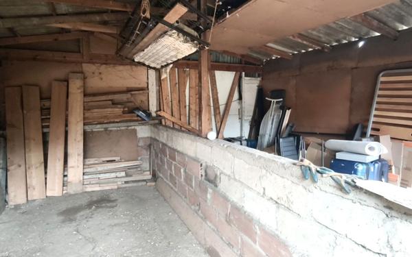 Stationnement à louer    24 m2 Les Mureaux