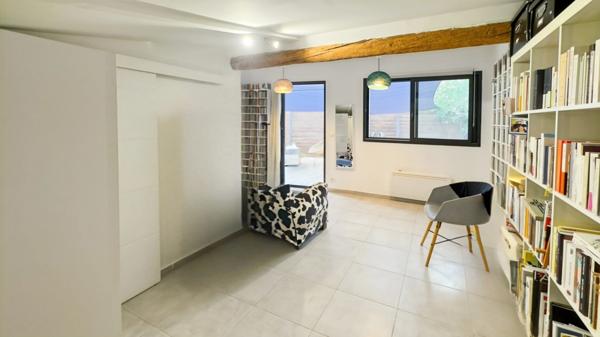 Maison rénovée avec beaux extérieurs – Saint-Jean-de-Védas (quartier Saint-Jean le Sec – Mas de Magret)