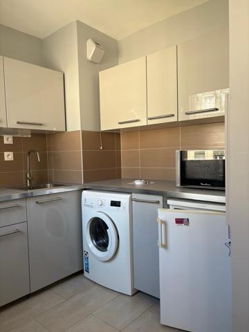 Jacobins, studio de 32 m2 en étage élevé.