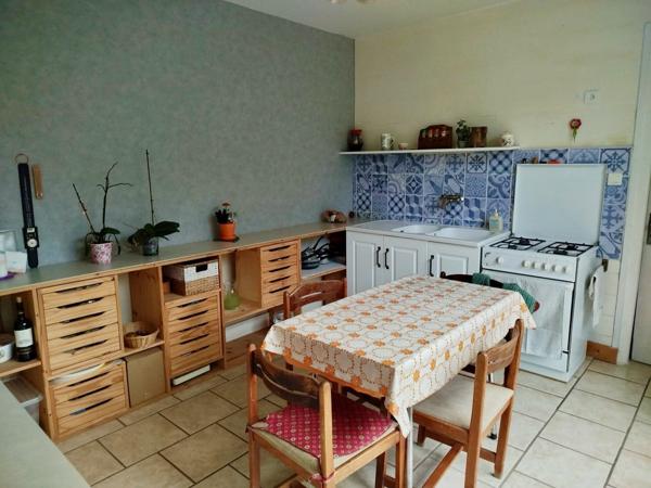 Charmante maison de 120m² sur un terrain de 3560m²