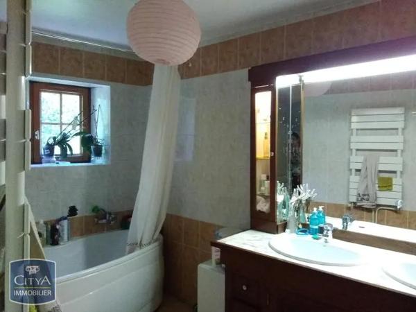 Maison à louer 4 pièces 105.6m² Le Monestier (63890)