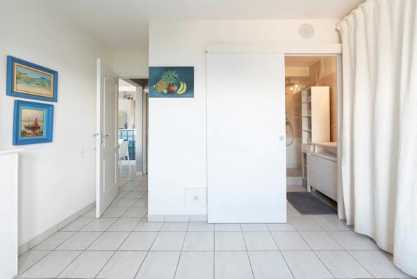 LES TROIS-ÎLETS – T3 vue baie de Fort-de-France – Parking
