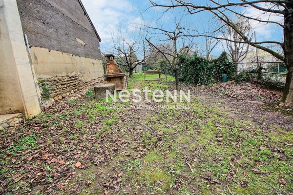 proche centre Ville: Maison divisble au volumes généreux sur parcelle de 761m2