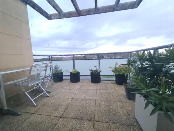 Parking + appartement