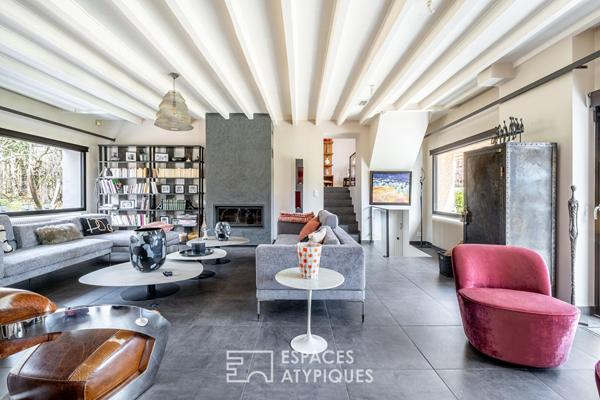 Ancien cuvage de 1850 à la rénovation contemporaine avec dépendances et piscine