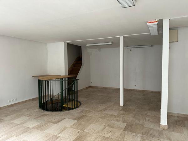 Immeuble Rochefort emplacement n°1 : 138.77 m2