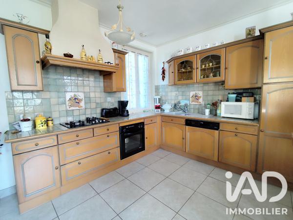 Maison à vendre 5 pièces 133 m² Beaufort-en-Anjou