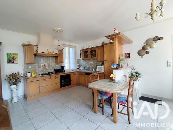 Maison à vendre 5 pièces 133 m² Beaufort-en-Anjou