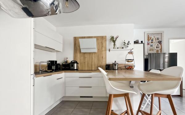 Appartement à vendre    3 pièces • 57,06 m2 Fréjus