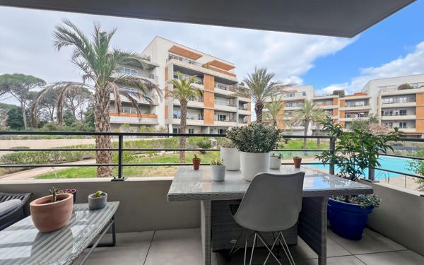 Appartement à vendre    3 pièces • 57,06 m2 Fréjus