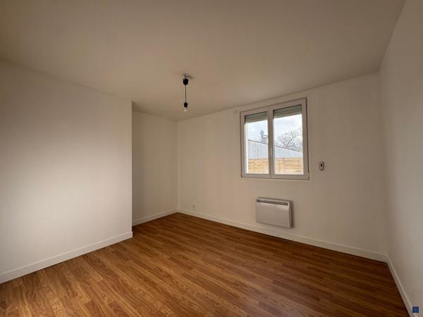 MAISON plain-pied 4 chambres centre de Médis