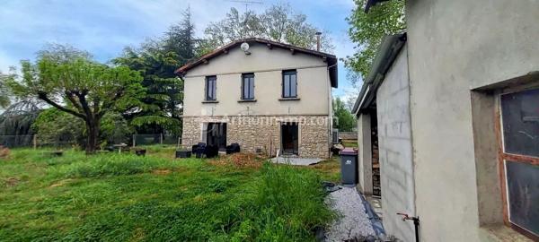 Vente                                                      Maison
                        
                     6 pièces                      160 m2                     à Castres