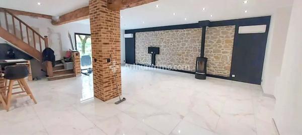 Vente                                                      Maison
                        
                     6 pièces                      160 m2                     à Castres