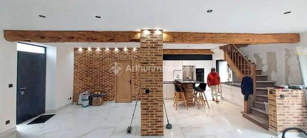 Vente                                                      Maison
                        
                     6 pièces                      160 m2                     à Castres