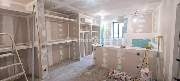 Vente                                                      Maison
                        
                     6 pièces                      160 m2                     à Castres